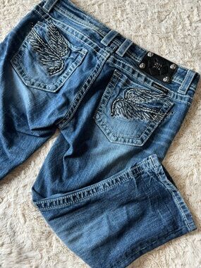 2000s Miss me angel wing capri jeans size 30